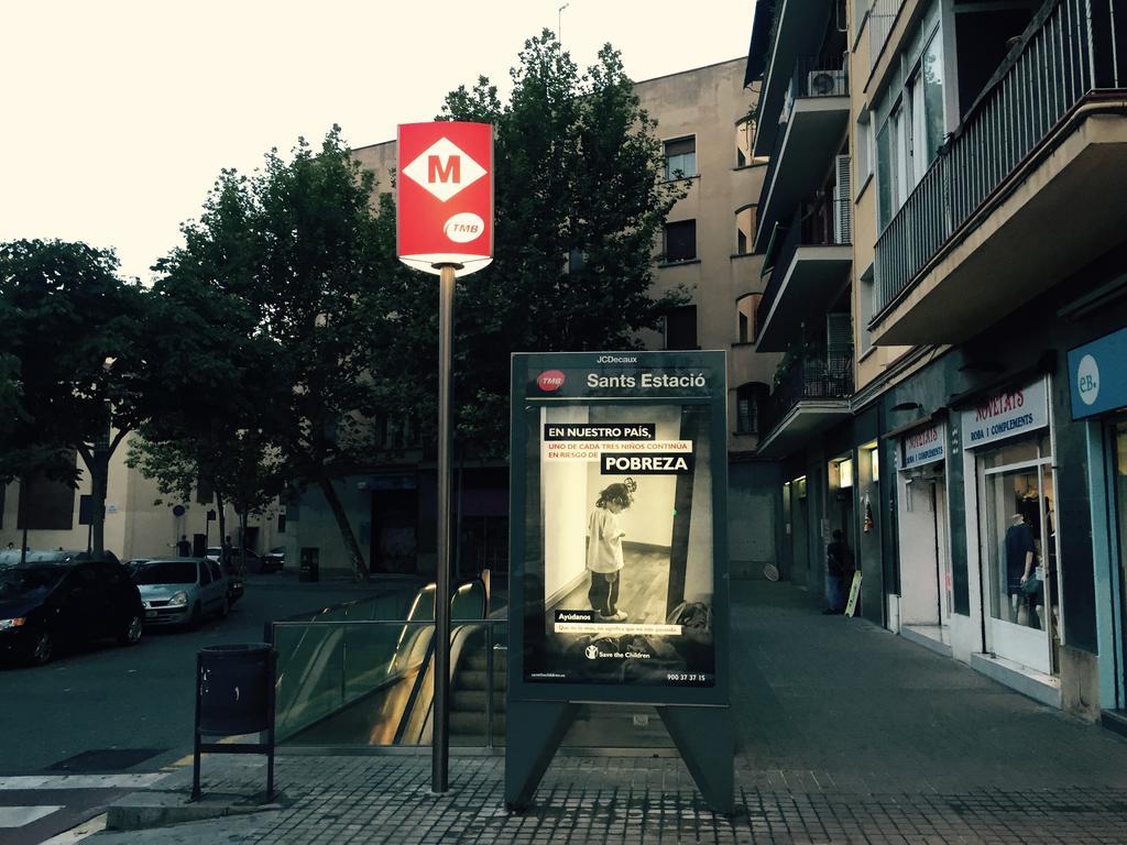 Hostal Ideal Sants Barcelona Zewnętrze zdjęcie