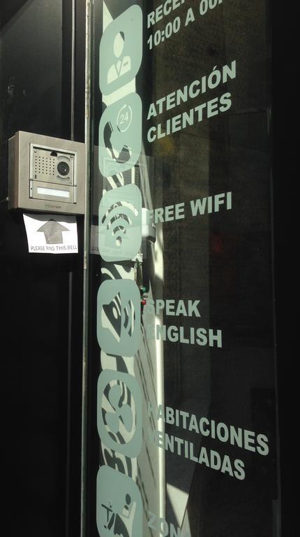 Hostal Ideal Sants Barcelona Zewnętrze zdjęcie