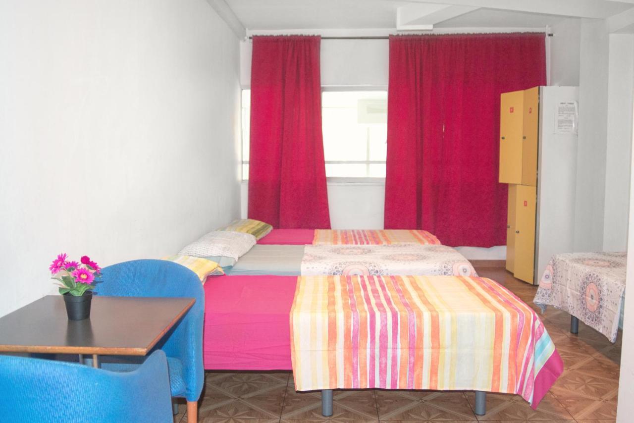 Hostal Ideal Sants Barcelona Zewnętrze zdjęcie