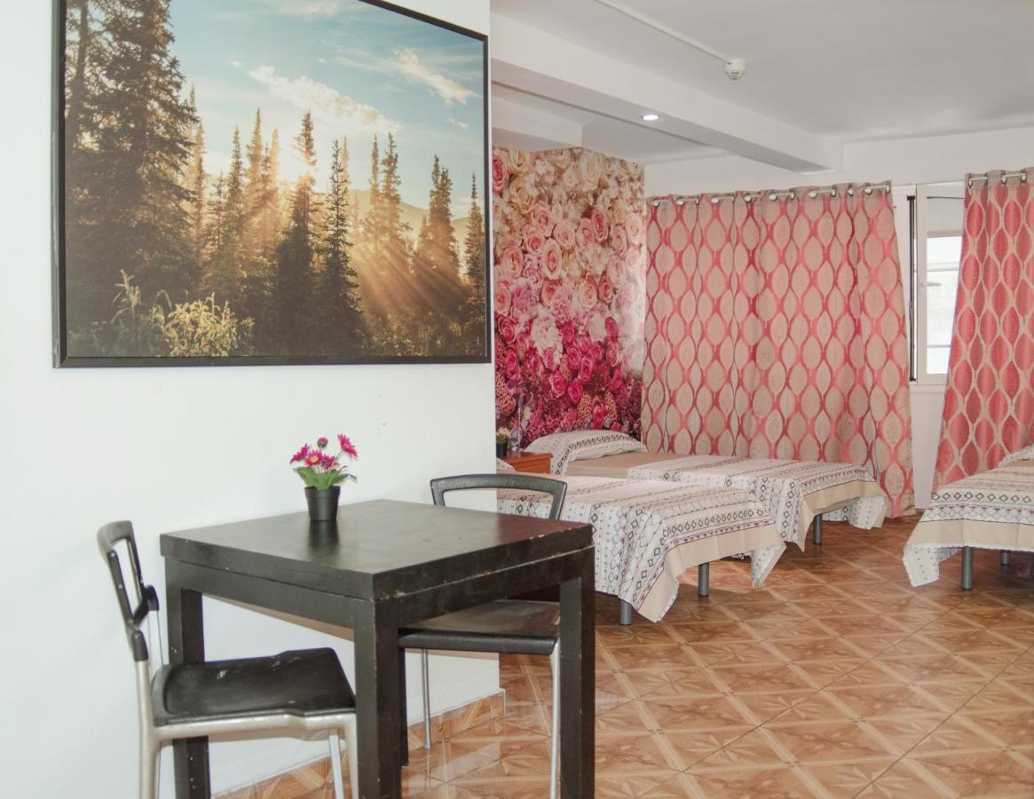 Hostal Ideal Sants Barcelona Zewnętrze zdjęcie