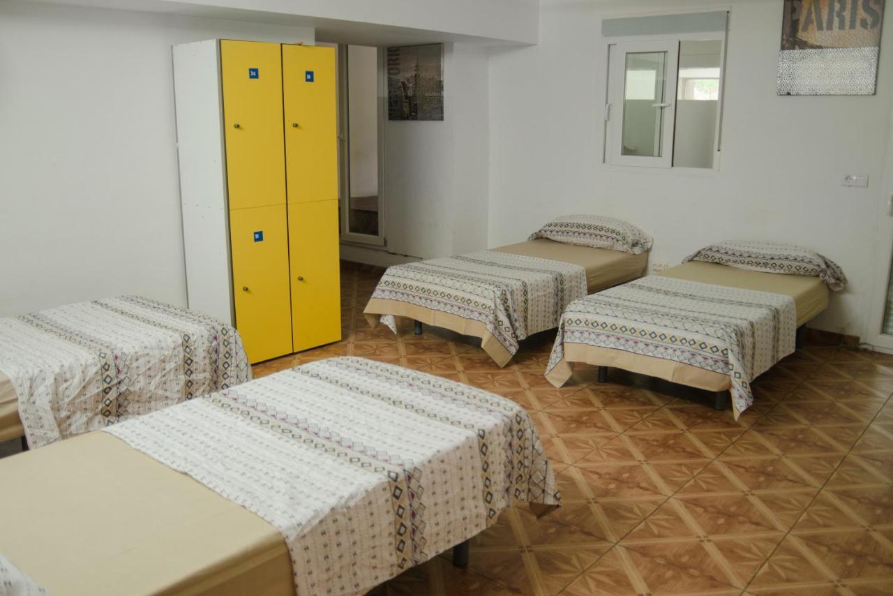 Hostal Ideal Sants Barcelona Zewnętrze zdjęcie